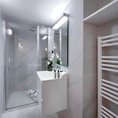 With Lift In Saint-germain-des-pres *
